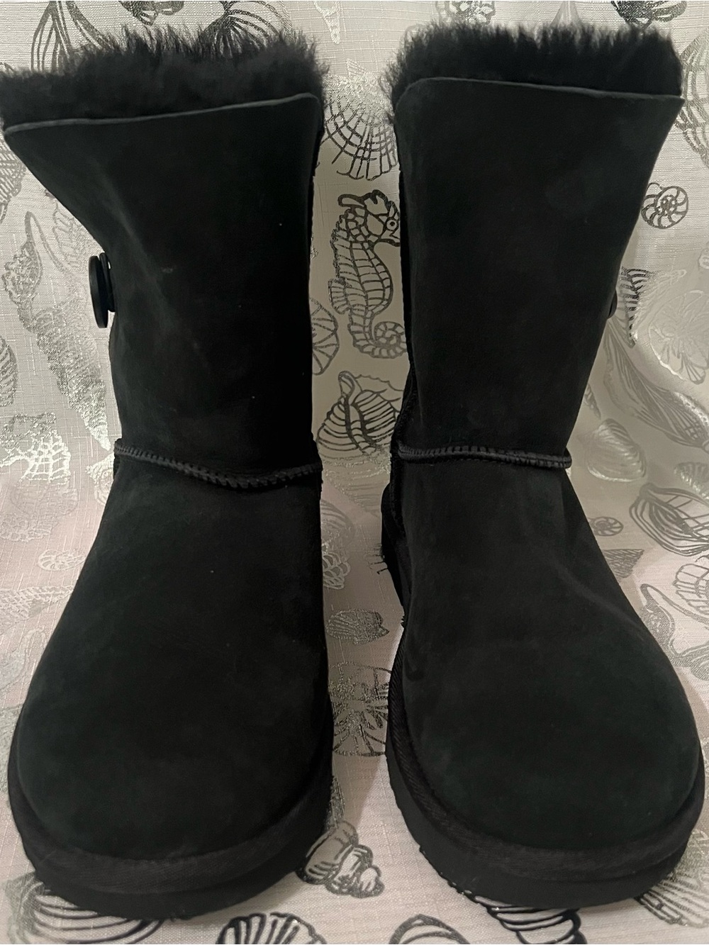 UGG Australia Women's Bailey
Button Black Boots Size 10